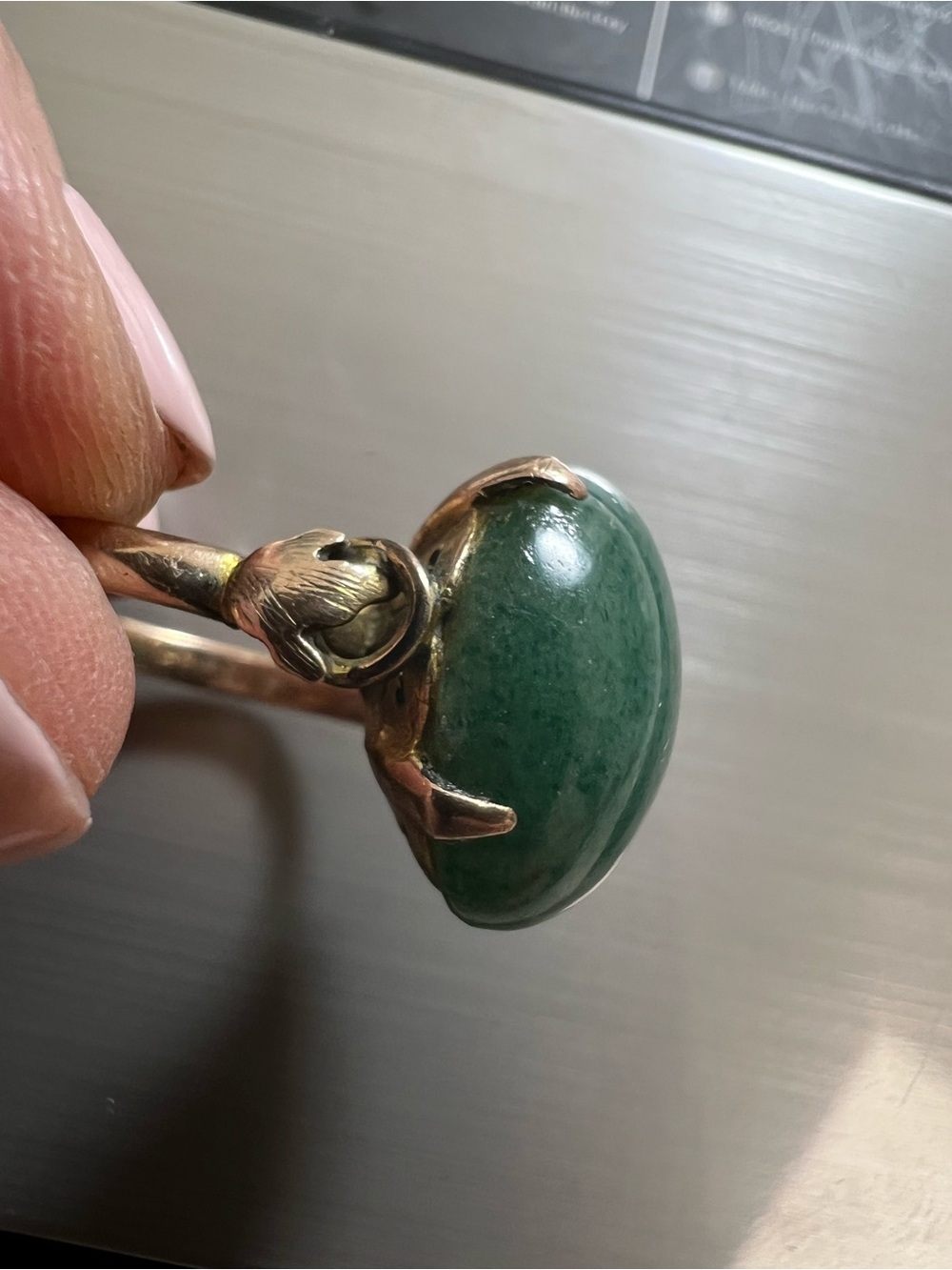 14k yellow gold and green stone ( jade?) vintage ring